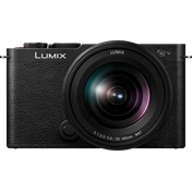 Panasonic Lumix S9 + Lumix S 20-60mm f/3.5-5.6 MILC fényképezőgép KIT (fekete)