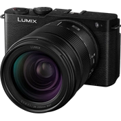 Panasonic Lumix S9 +  Lumix S 28-200mm f/4-7.1 Macro O.I.S. MILC fényképezőgép KIT (fekete)